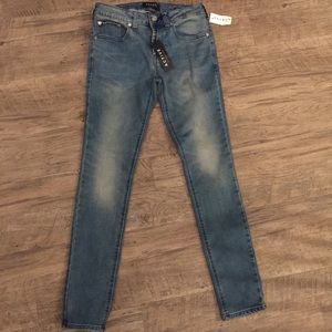 NWT Pacsun 28x30 active stretch jeans